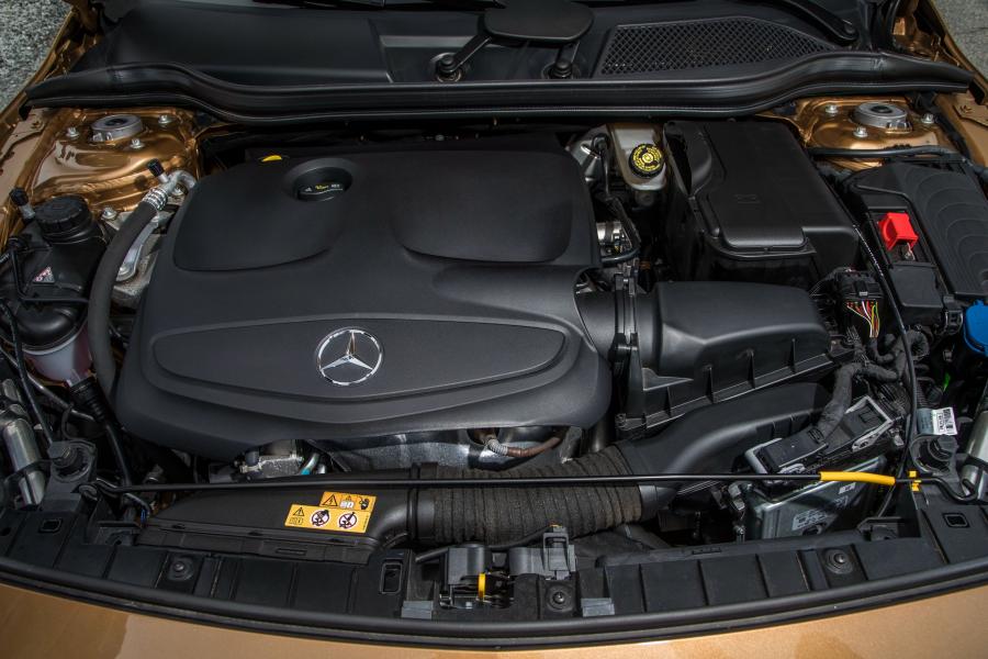 Моторный отсек Mercedes-Benz GLA250 4Matic (X156) 2017 года  (NA) (фото 28 из 28)